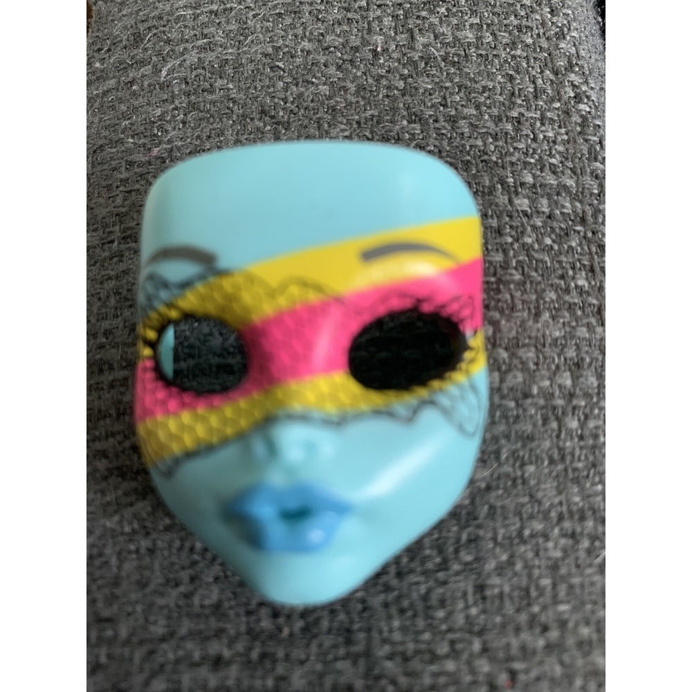 Monster High Spooky‎ Sweet Frightfully Fierce Doll Create A Monster MASK